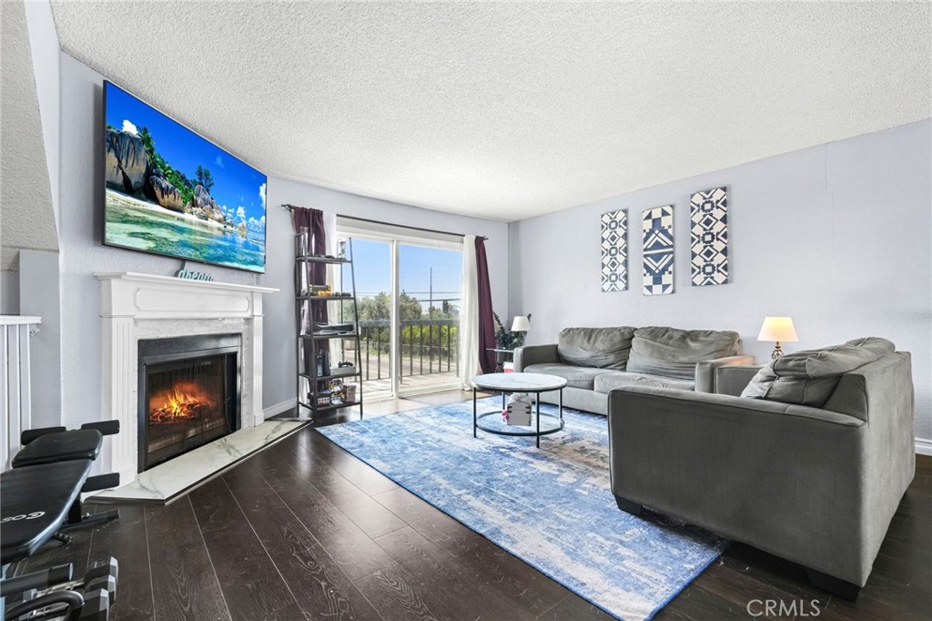 14287 Foothill Boulevard 41