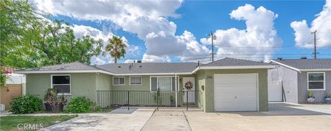 Photo of 2106 W Olive Ave, Fullerton, CA 92833 (MLS # OC26069153)
