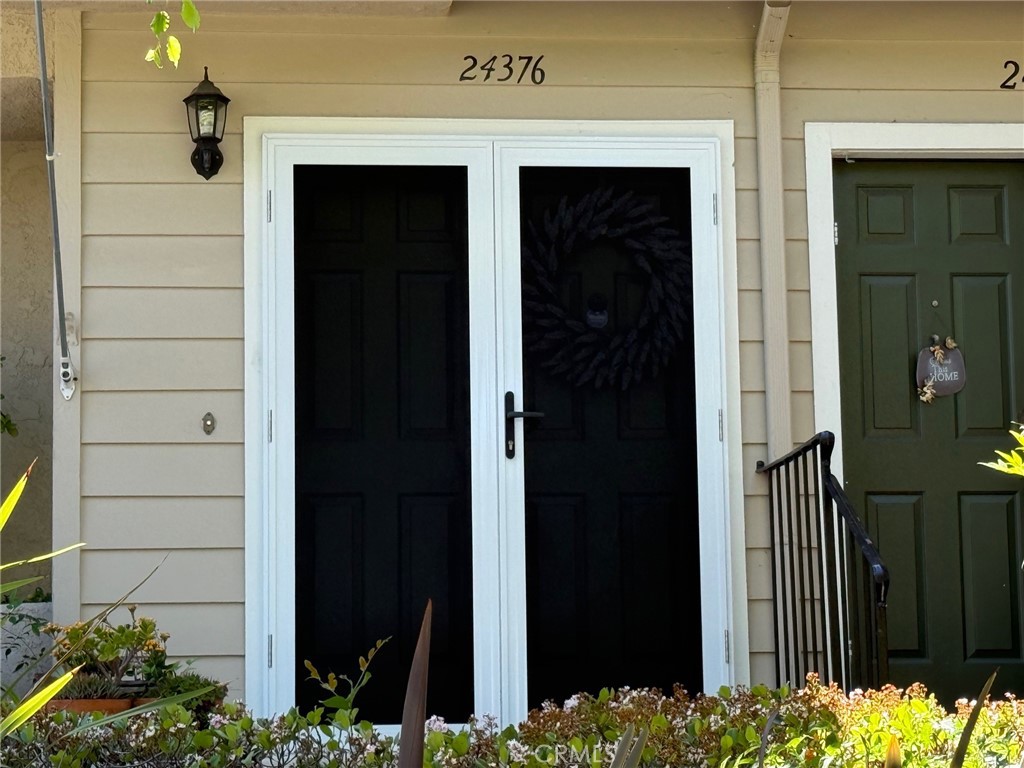 24376 Larchmont Court