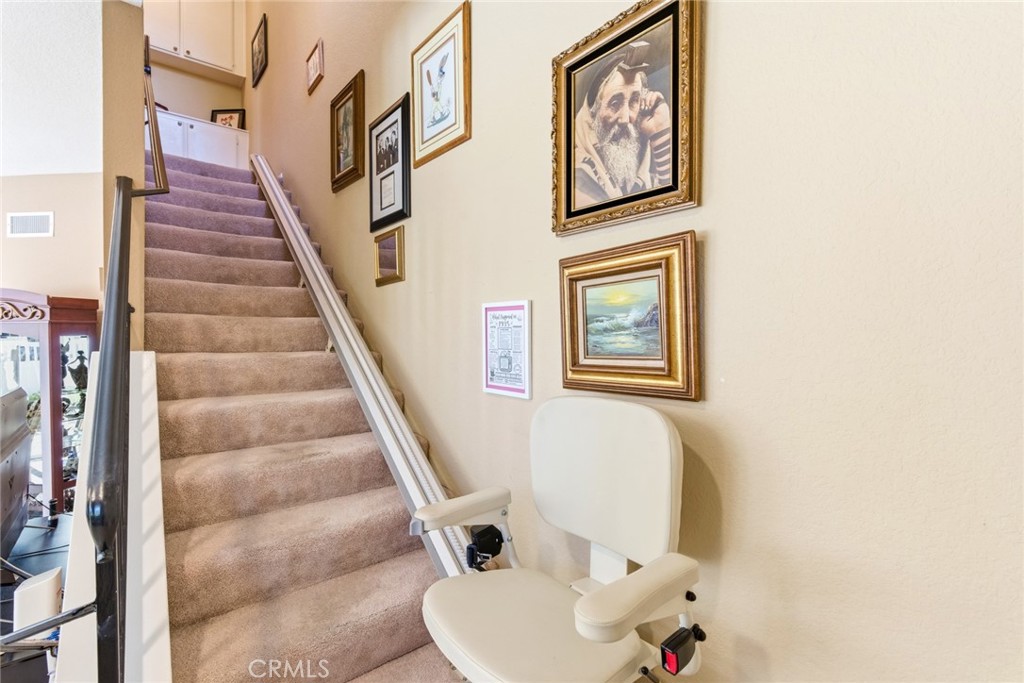 24376 Larchmont Court