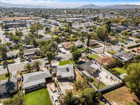 Tiny photo for 8865 Jo Jo WAY, Riverside, CA 92503 (MLS # IV26233511)