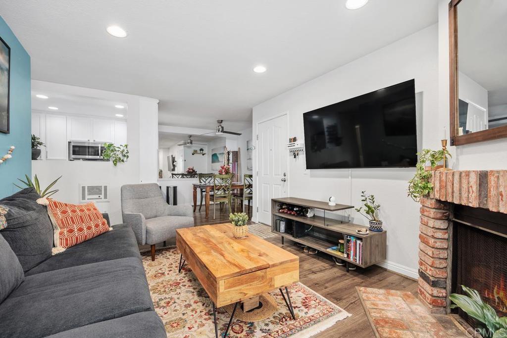 1780 S El Camino Real 103