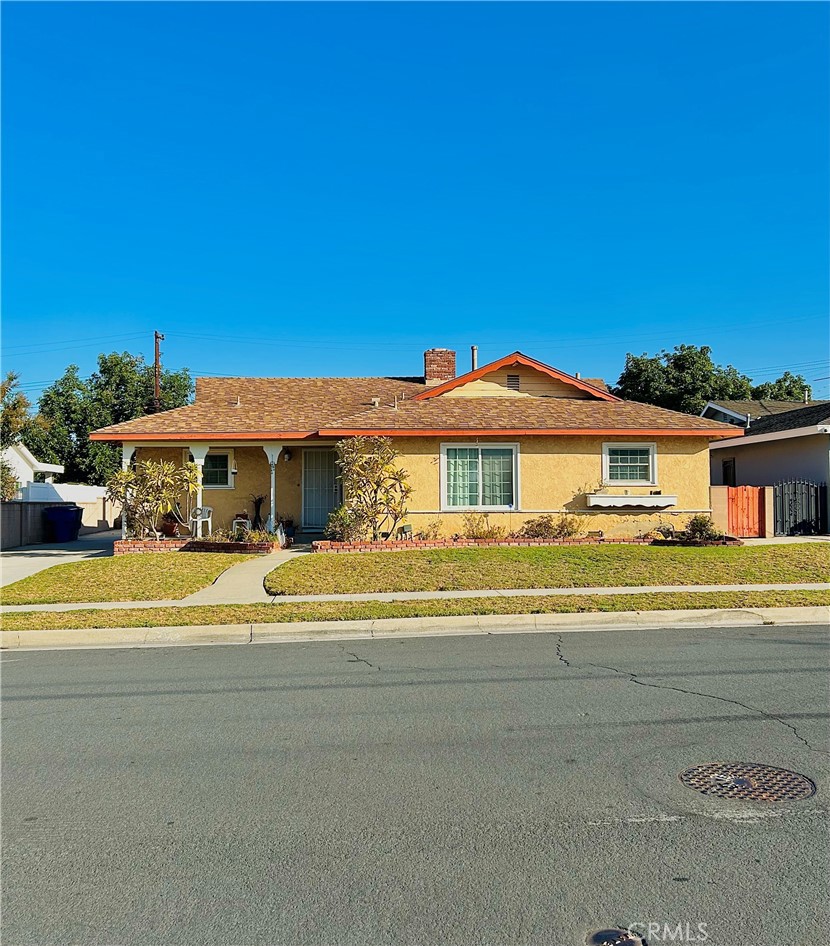 2611 Gregory Lane