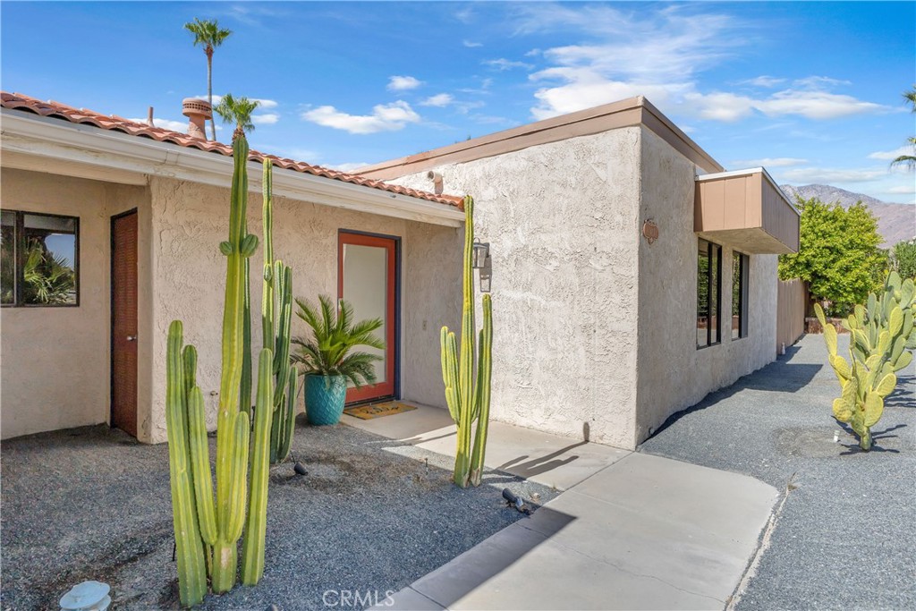 This stylish and fully furnished home offers comfort, flexibility, and resort-style amenities in a prime Palm Springs location. A versatile bonus room just off the main living area functions perfectly as an office, den, or guest space. The modern kitchen features stainless steel appliances, granite countertops, and connects seamlessly to the spacious living and dining areas. Outside, enjoy an extra-large pool, shaded lounge/ dining area, and premium gas grill, perfect for relaxing or entertaining. The attached garage includes a second bonus refrigerator and state-of-the-art laundry appliances. A rare opportunity to lease a move-in-ready home with flexible living and a private outdoor retreat.