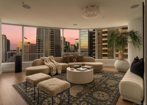 Photo of 888 W E Street ST #2105, San Diego, CA 92101 (MLS # 260023768SD)