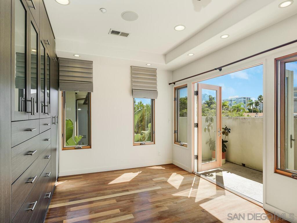 Coronado Village - Residential Lease