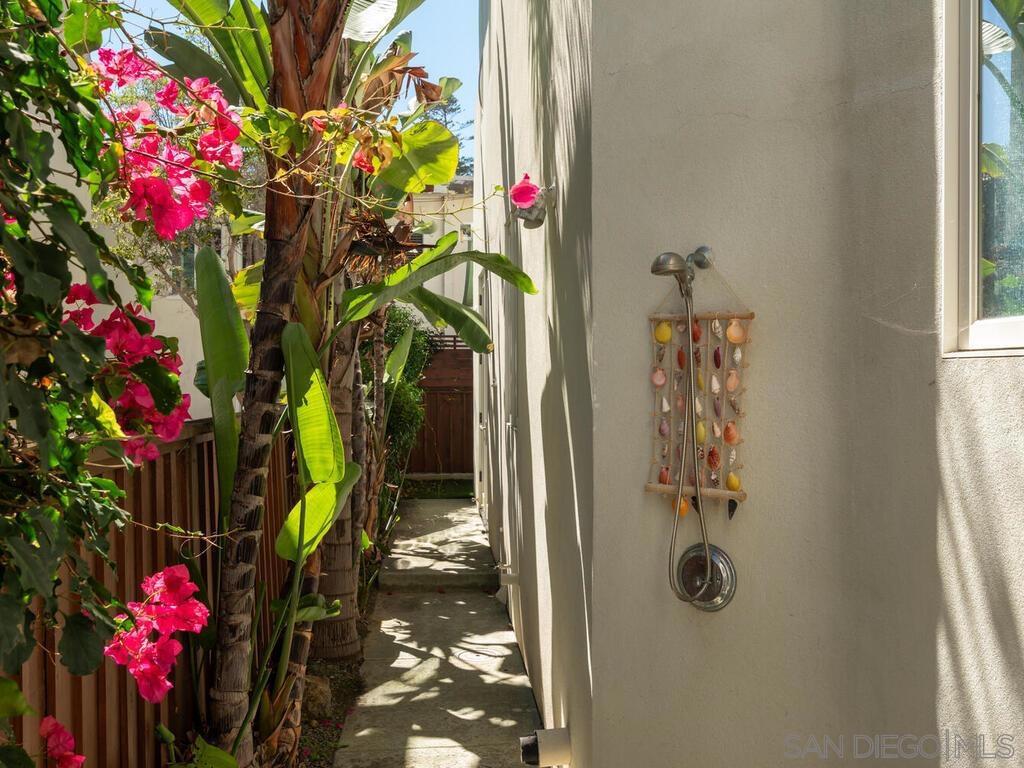 Coronado Village - Residential Lease