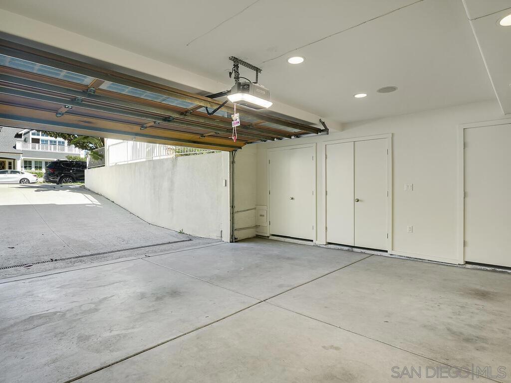 Coronado Village - Residential Lease