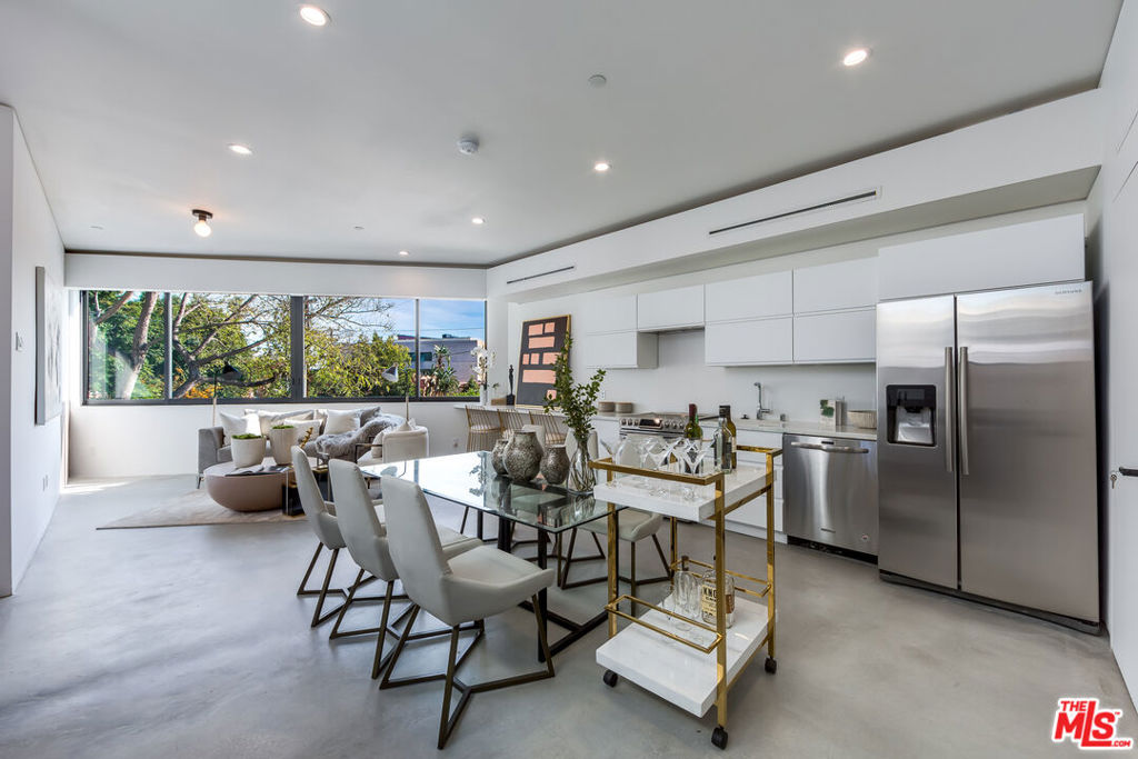 Properties 3 857 Hilldale Avenue