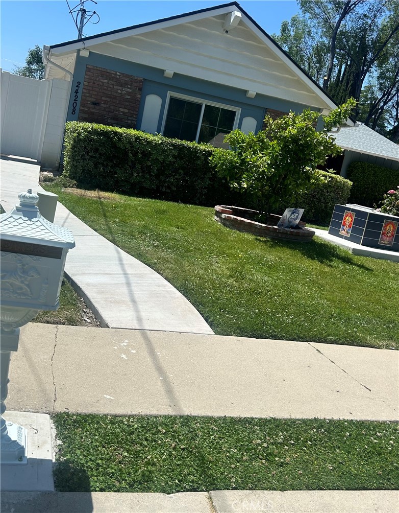24206 Saint Edens