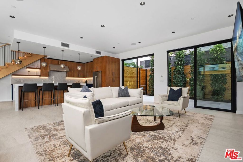 Photo of 212 Bay Street #102, Santa Monica, CA 90405 (MLS # 26649673)