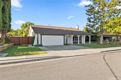 Photo of 1111 W La Entrada CIR, Anaheim, CA 92801 (MLS # PW26181815)
