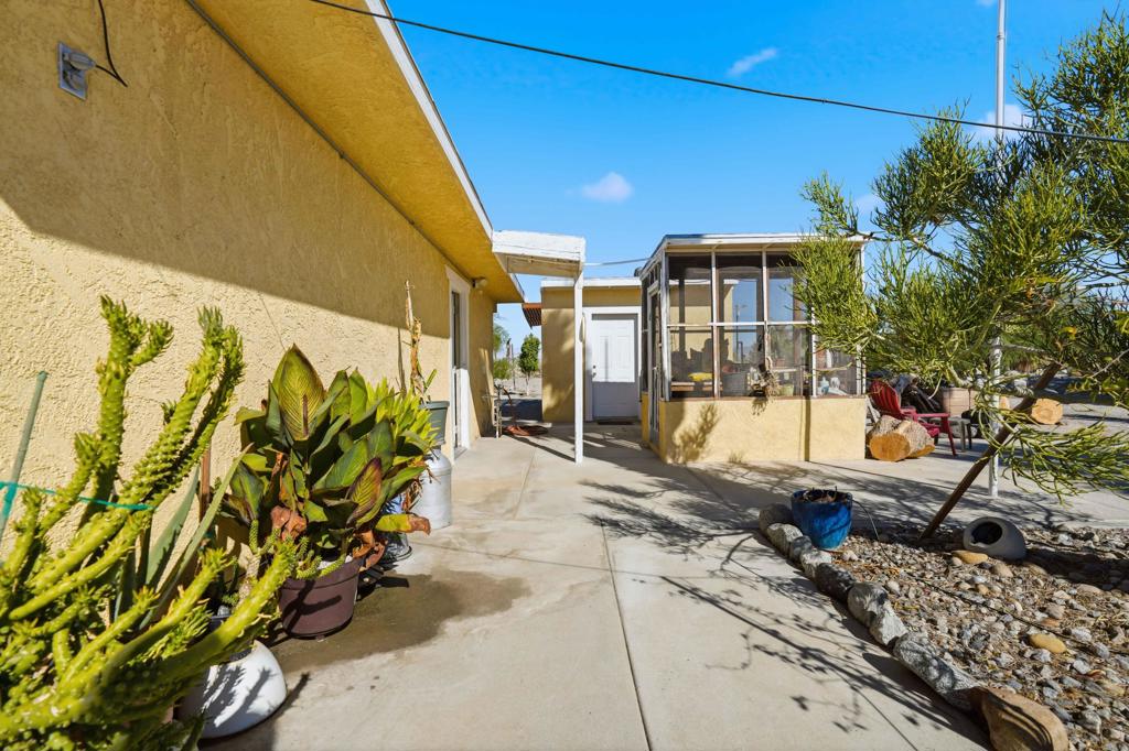 Vista Del Mar - Residential