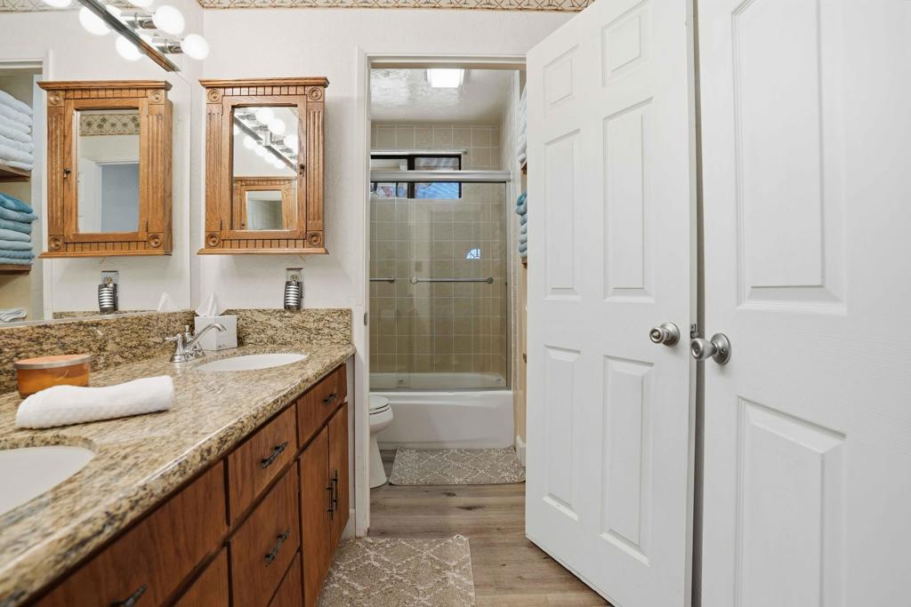 Vista Del Mar - Residential