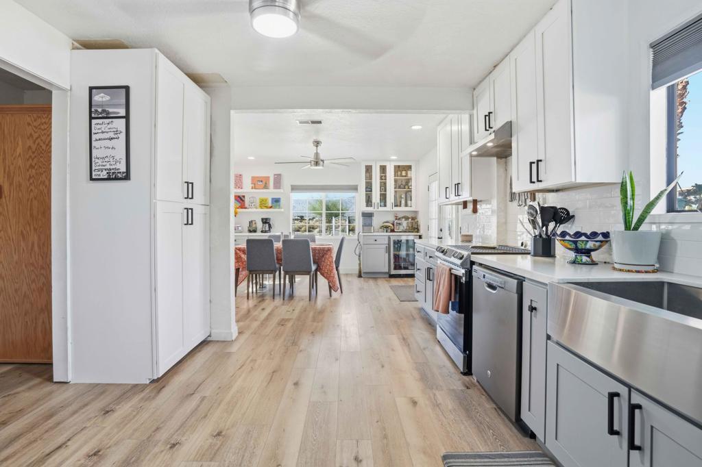 Vista Del Mar - Residential