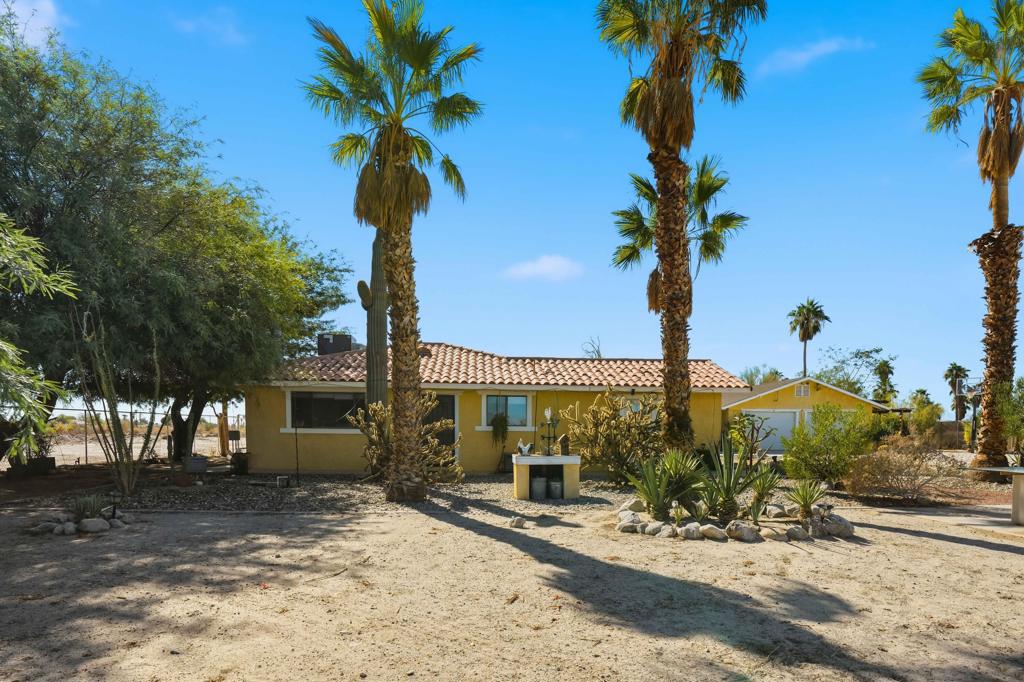 Vista Del Mar - Residential