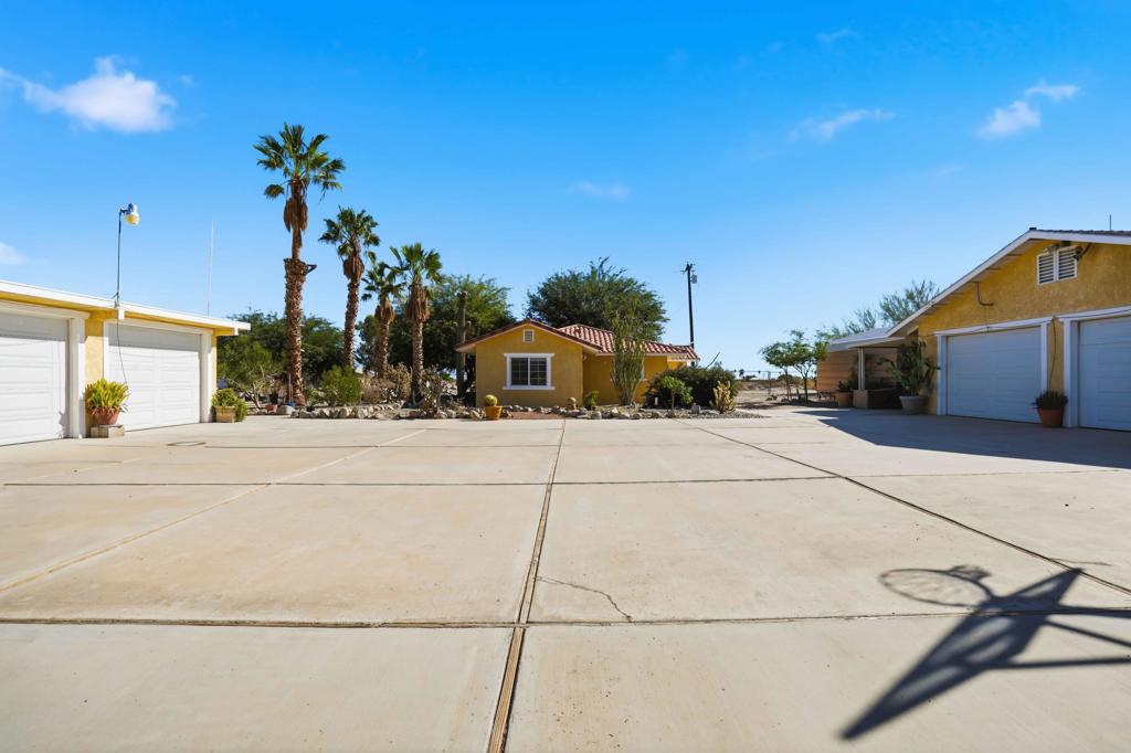 Vista Del Mar - Residential