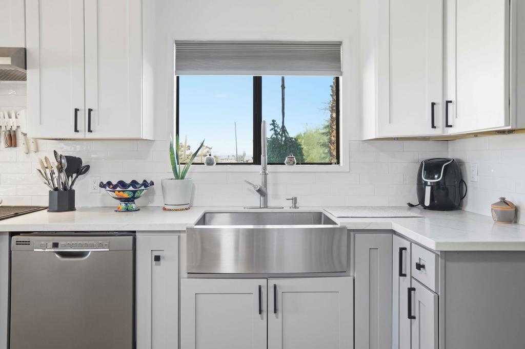 Vista Del Mar - Residential