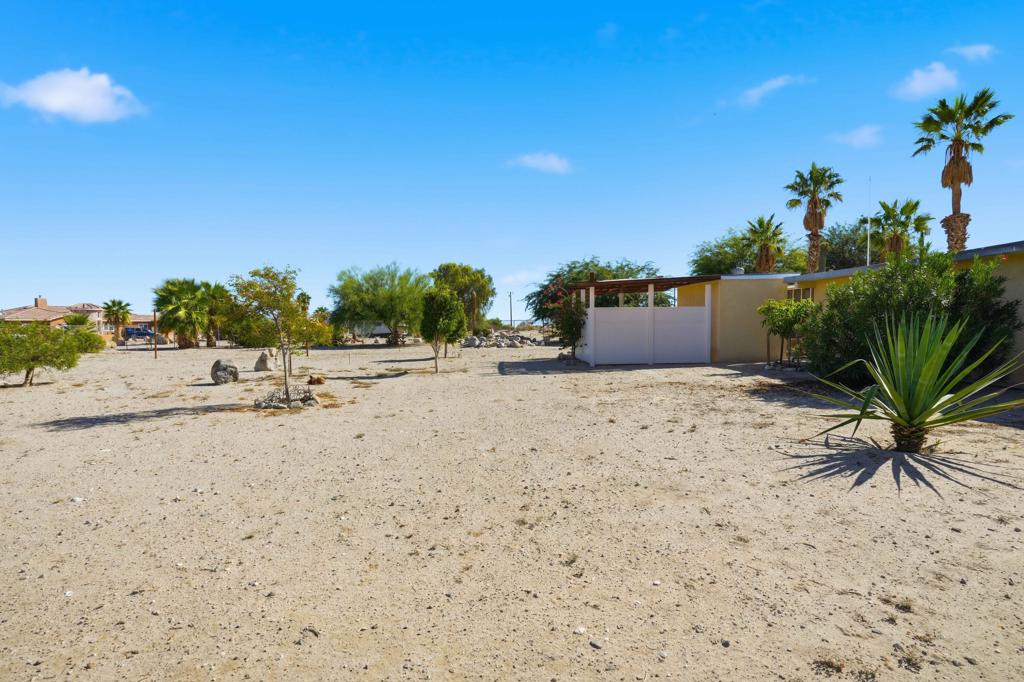 Vista Del Mar - Residential