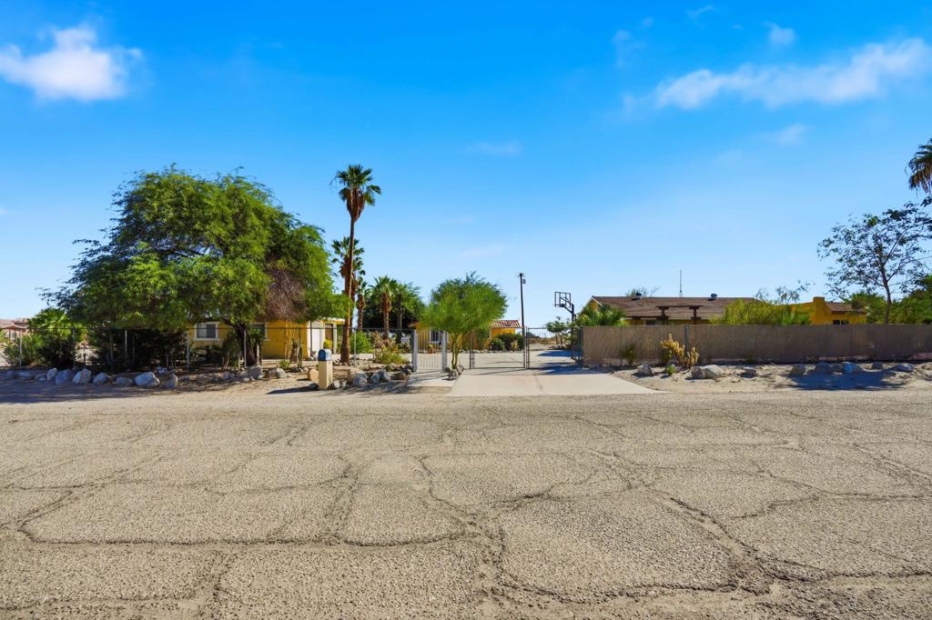 Vista Del Mar - Residential