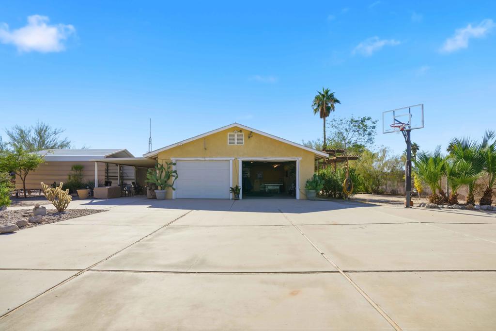 Vista Del Mar - Residential