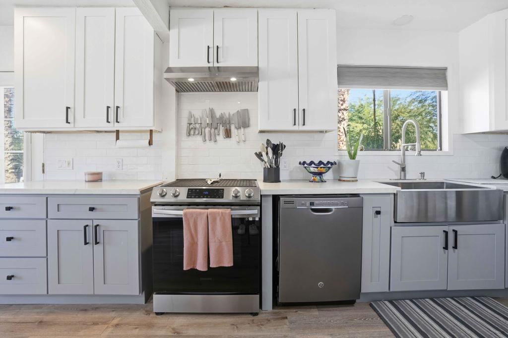 Vista Del Mar - Residential