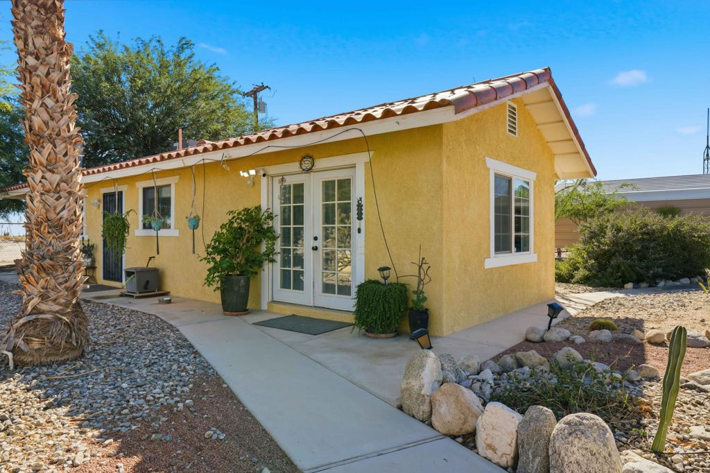 Vista Del Mar - Residential