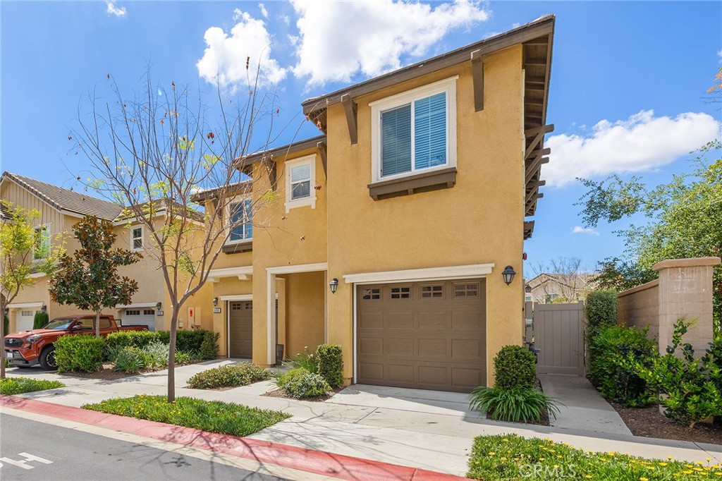 35366 White Camarillo Lane