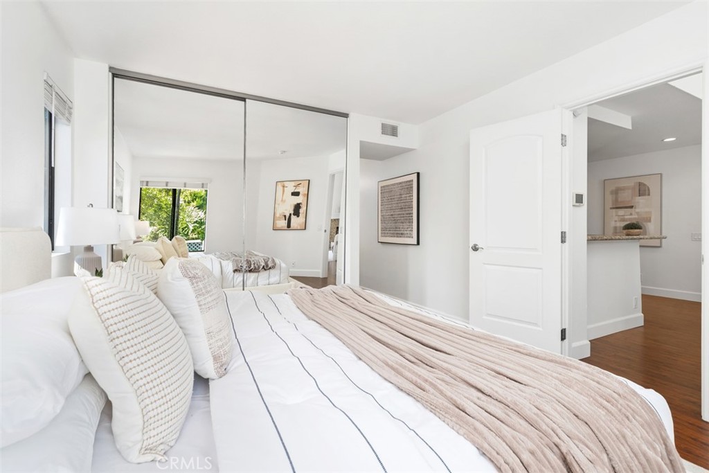 Laurels (LR) - Residential