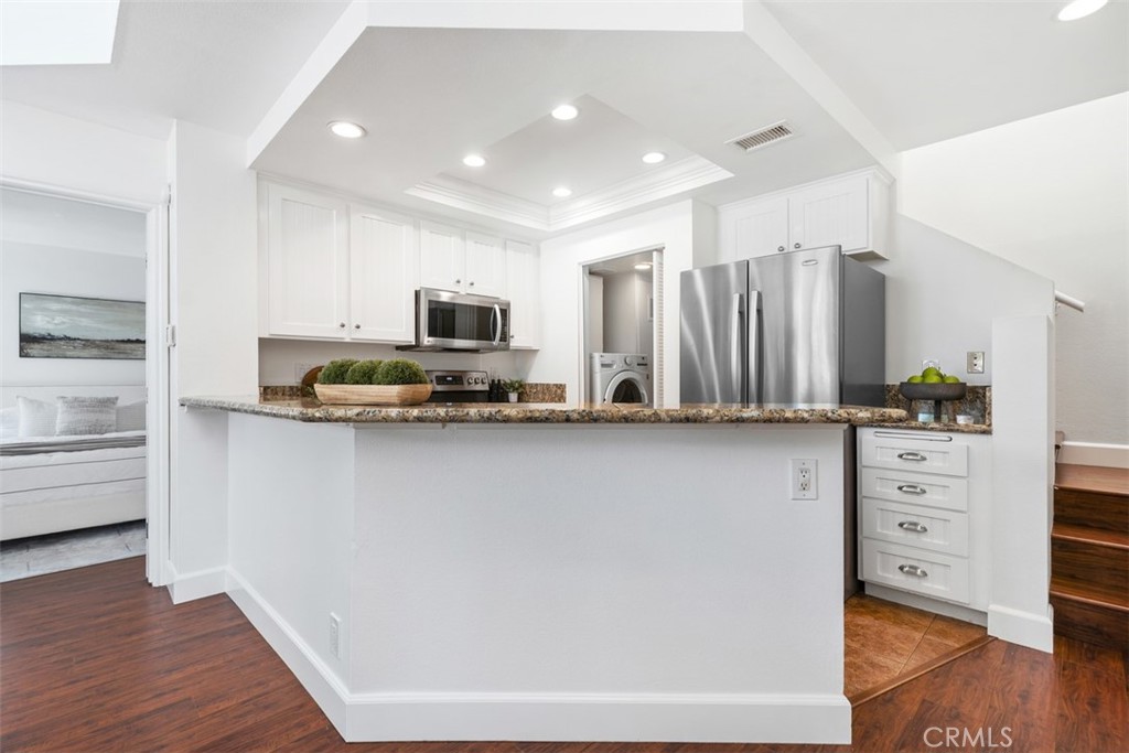 Laurels (LR) - Residential