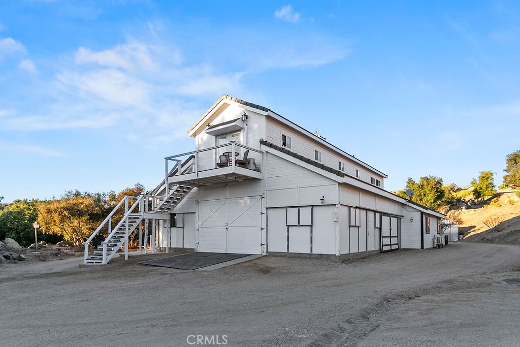 40075 Avenida La Cresta
