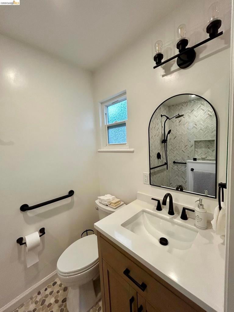 2133 Holbrook Dr