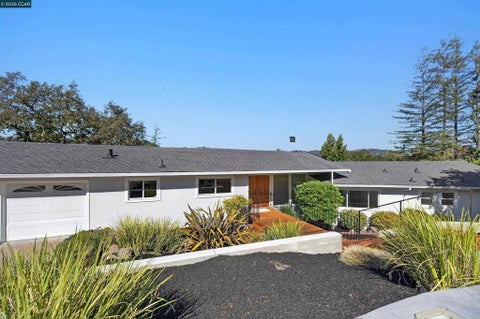Photo of 4025 Mario Way WAY, Lafayette, CA 94549 (MLS # 41151448)