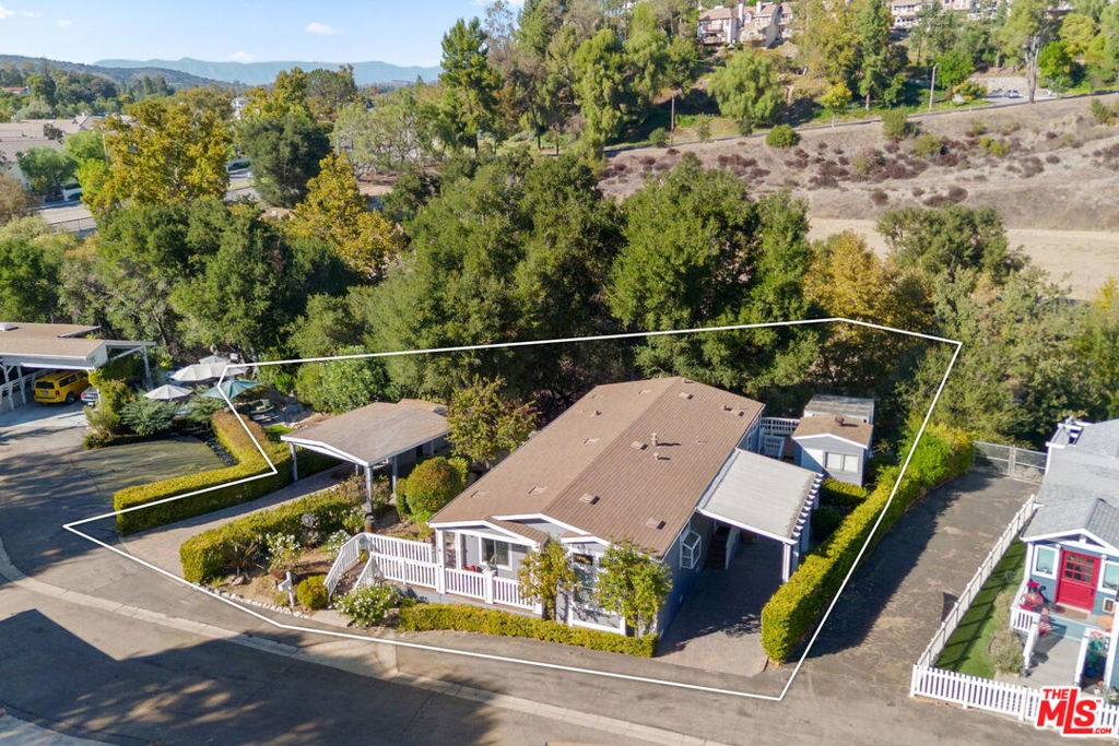 6 Sherwood Drive