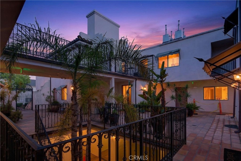 4301 Los Feliz Blvd 12, Los Angeles CA 90027