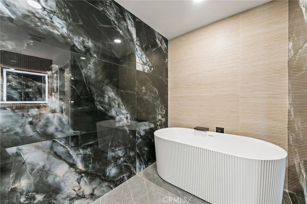 9 Southampton, Irvine CA 92620 - Photo 23