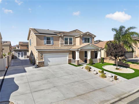 Photo of 1158 Viscano Court, Perris, CA 92571 (MLS # SW26186062)