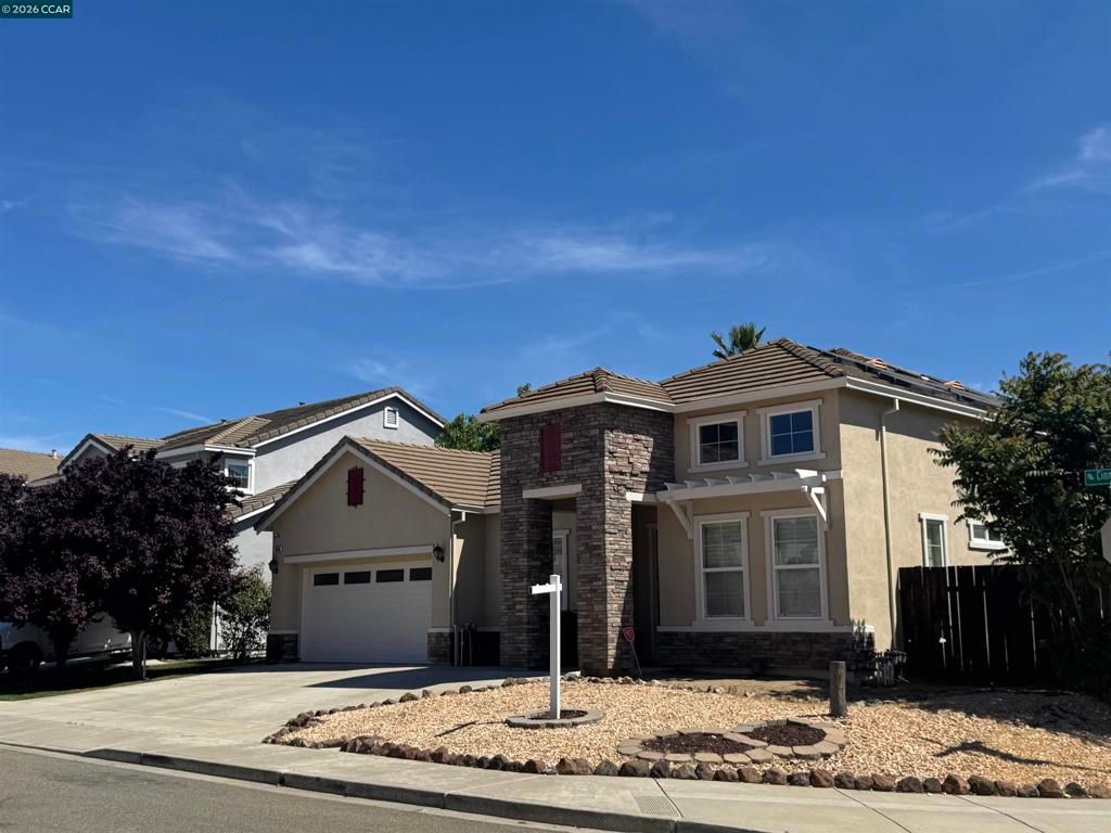 Photo of 2000 Cinnamon Ridge Dr, Oakley, CA 94561 (MLS # 41131092)