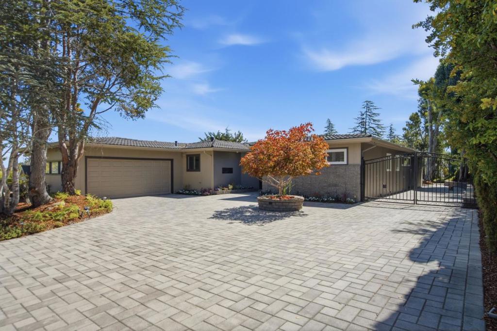 886 Heather Drive