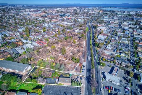 332 Woodside Road Redwood City CA 94061