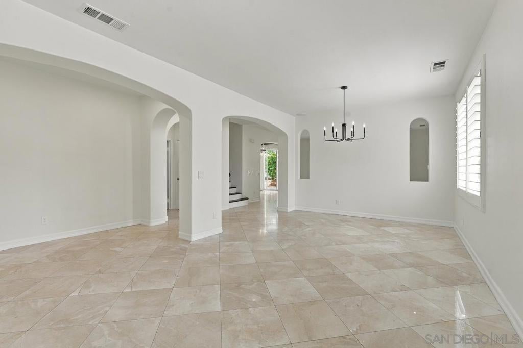 3805 Sacramento