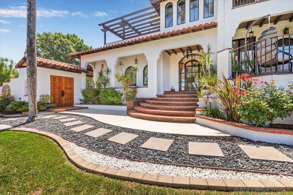 2103 Sunnyside Ave