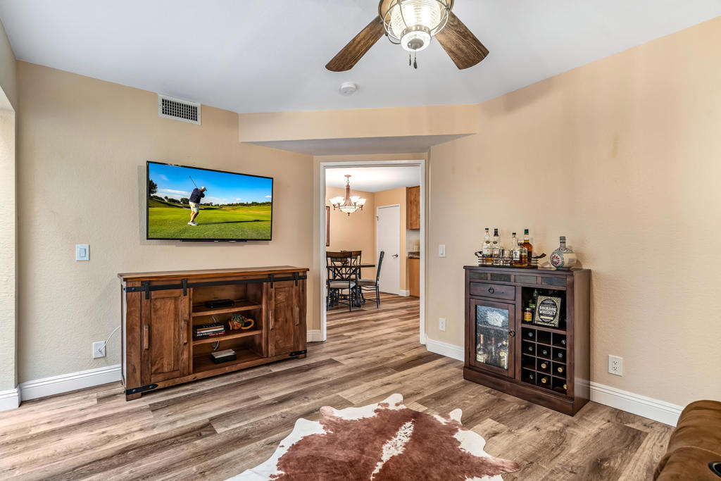 Woodhaven Country Cl - Residential