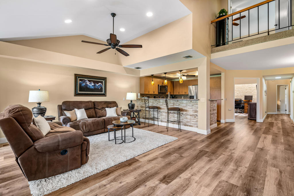Woodhaven Country Cl - Residential