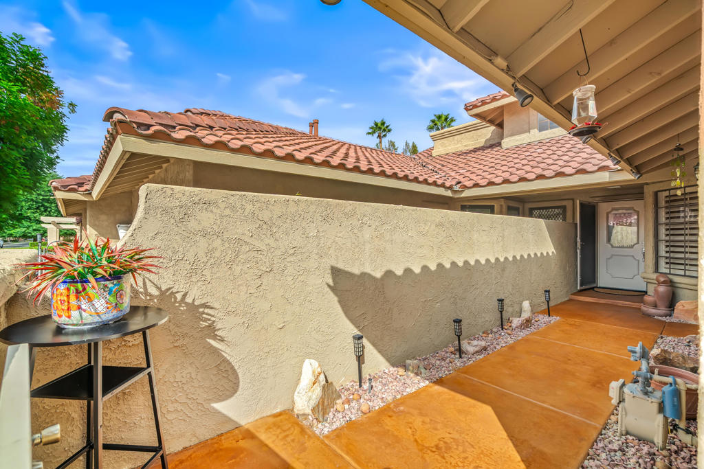 Woodhaven Country Cl - Residential