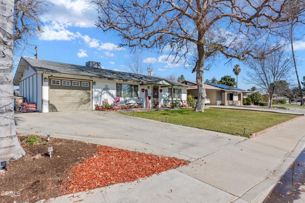 5812 Burke Way