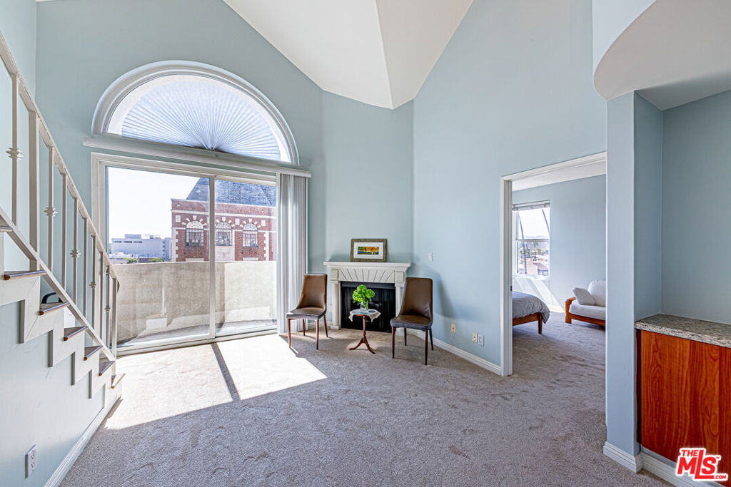 620 S Gramercy Place 441