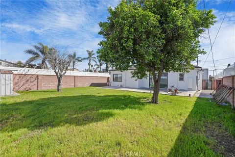 Photo of 11031 Lull Street, Sun Valley, CA 91352 (MLS # GD26067671)