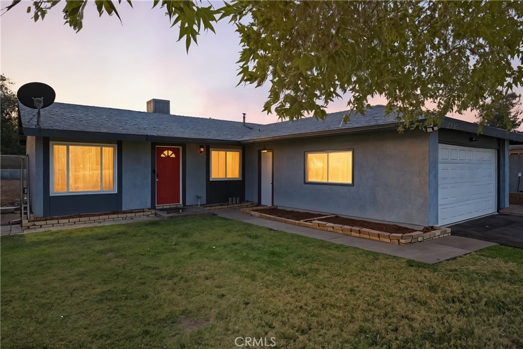 2230 W Avenue K14