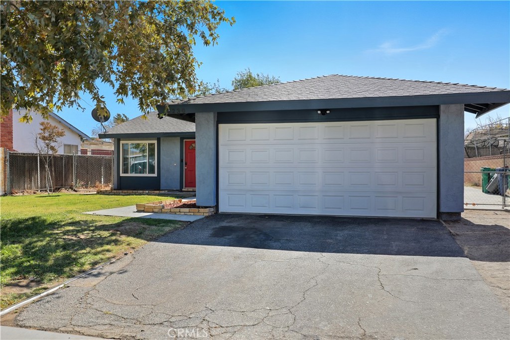 2230 W Avenue K14